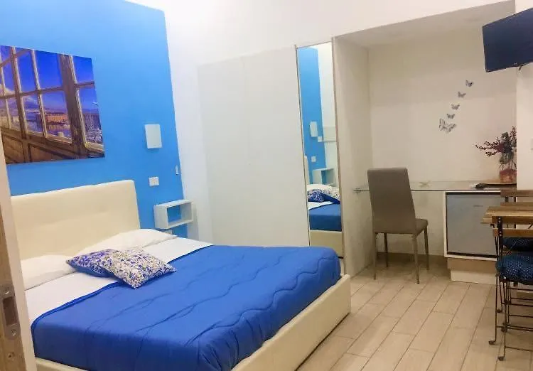 Bed and Breakfast Decumani Prestige à Naples Couette-café